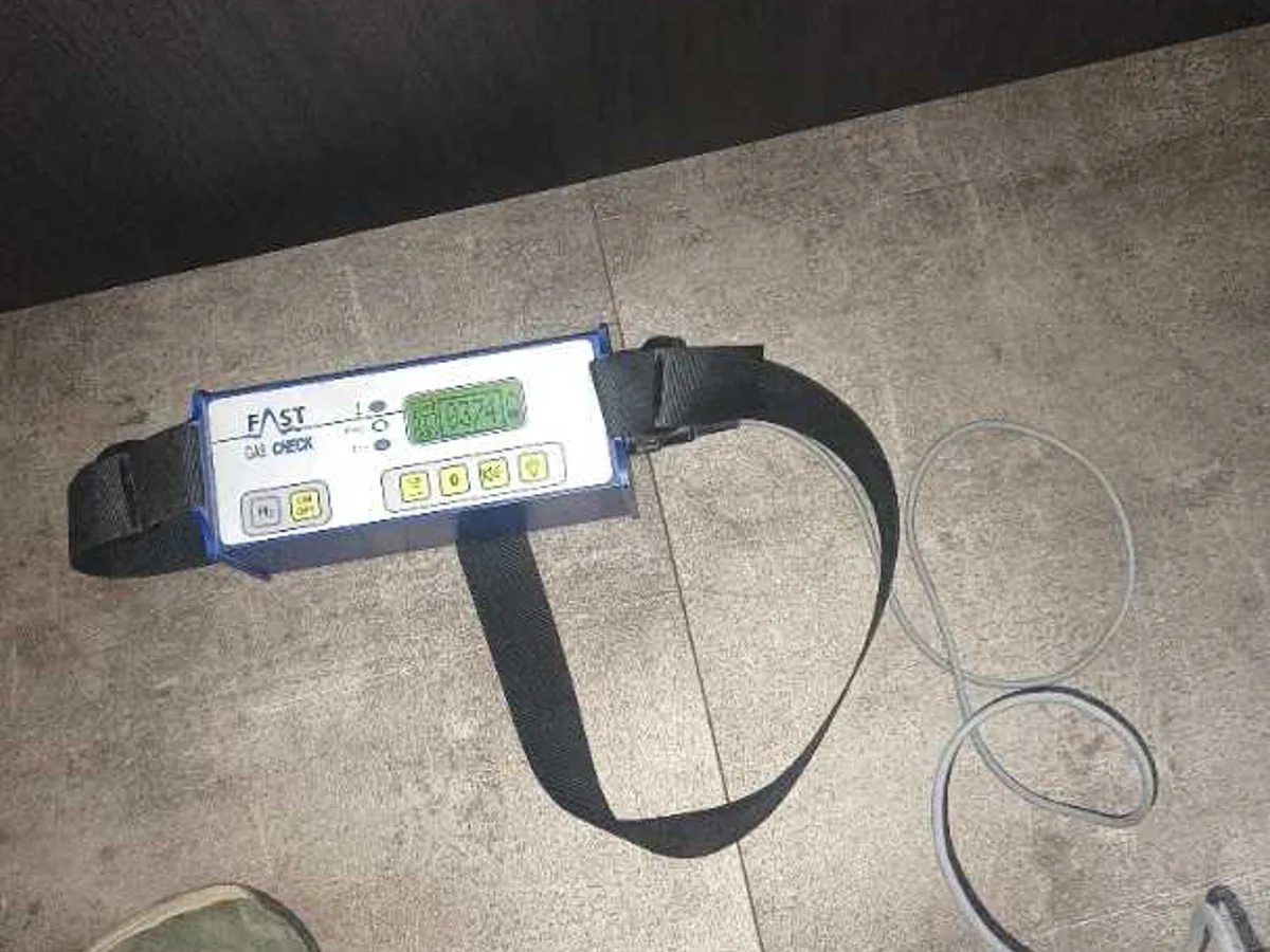 ADI’s tracer gas detector with its sampling tube